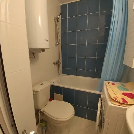 студия вилла флора Apartman